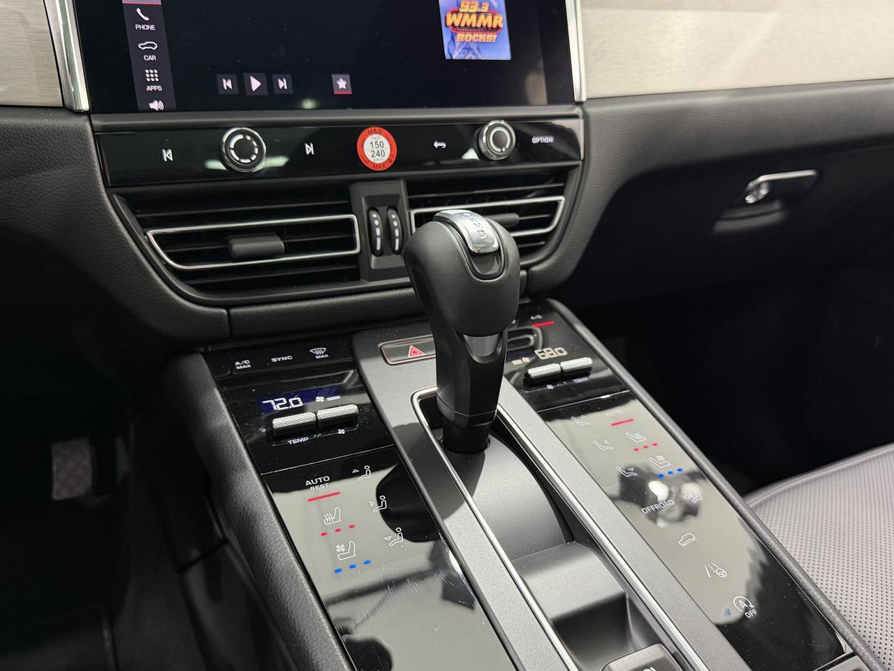 2026 Porsche Macan Newark DE
