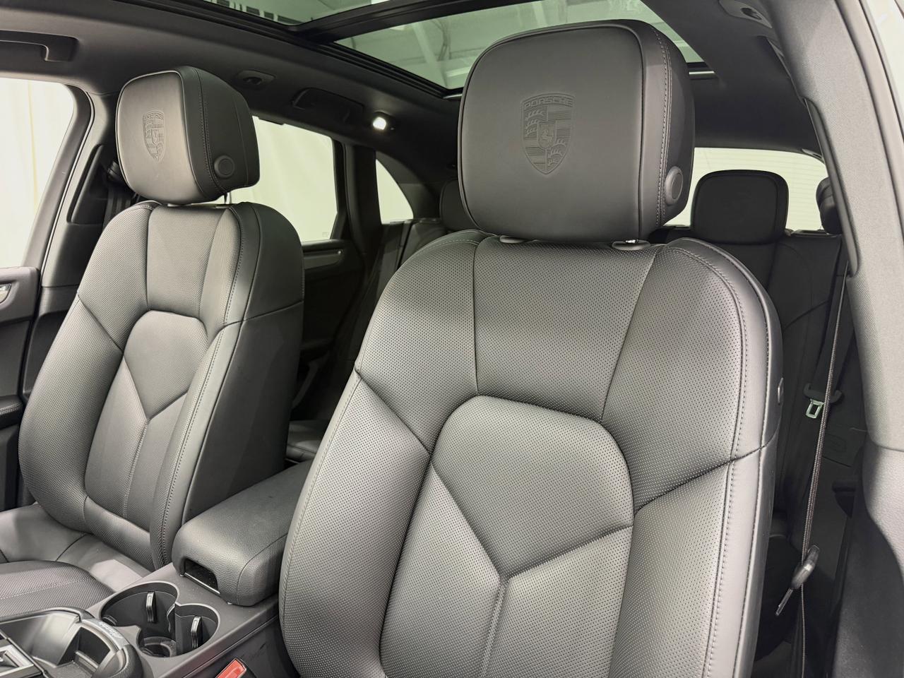 2026 Porsche Macan Newark DE