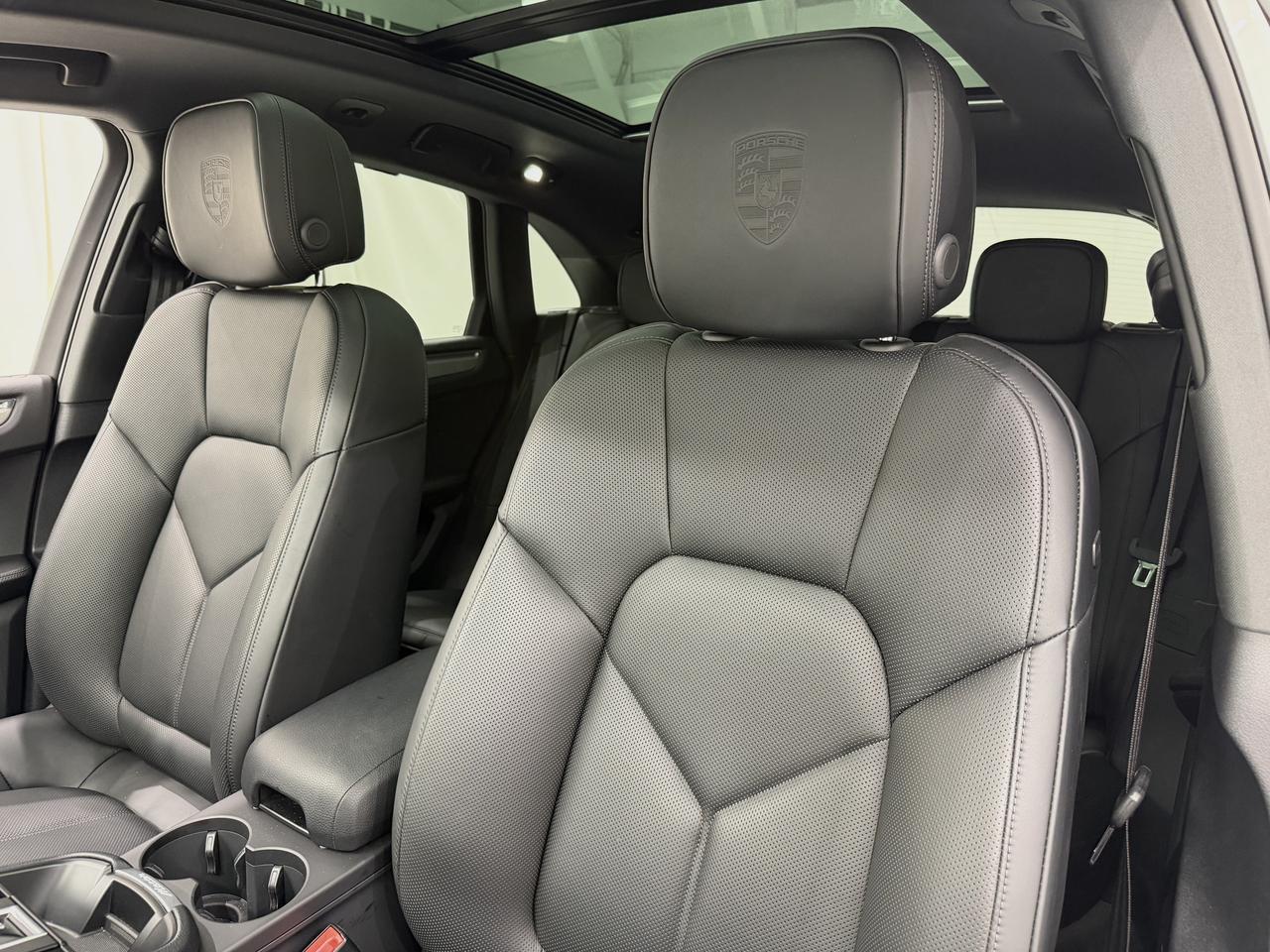 2026 Porsche Macan Newark DE