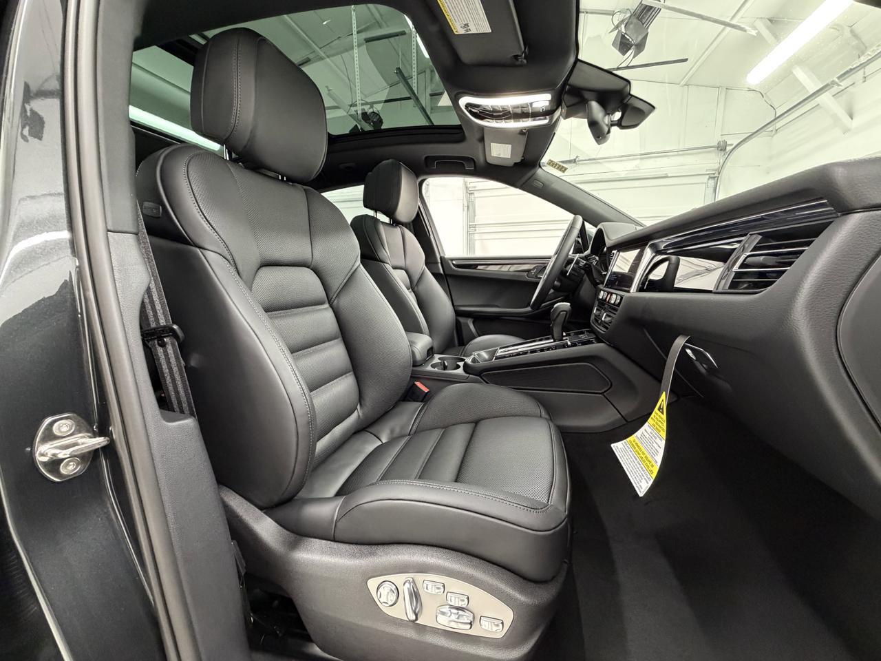 2026 Porsche Macan Newark DE