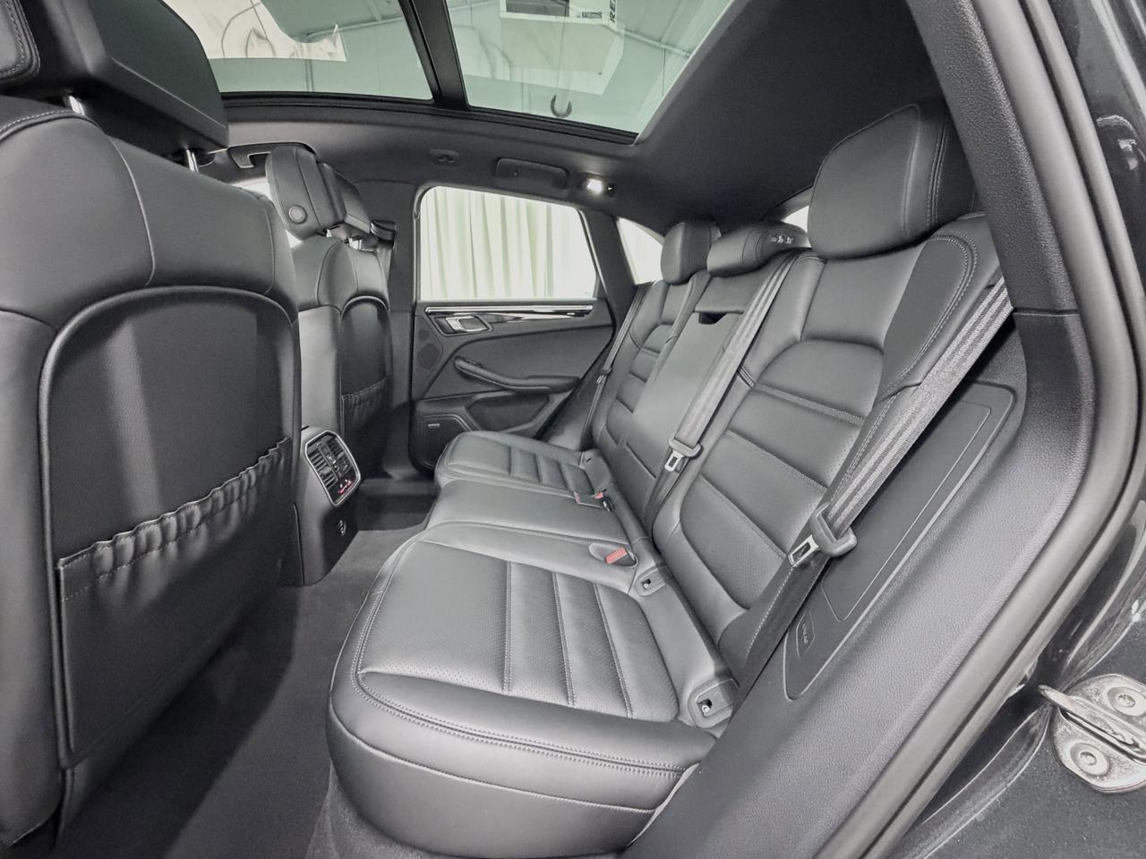 2026 Porsche Macan Newark DE