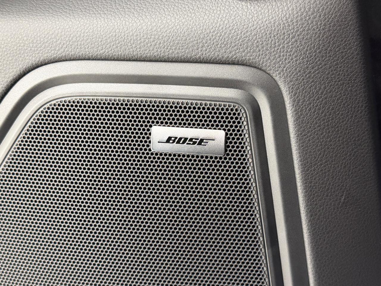 2026 Porsche Macan Newark DE