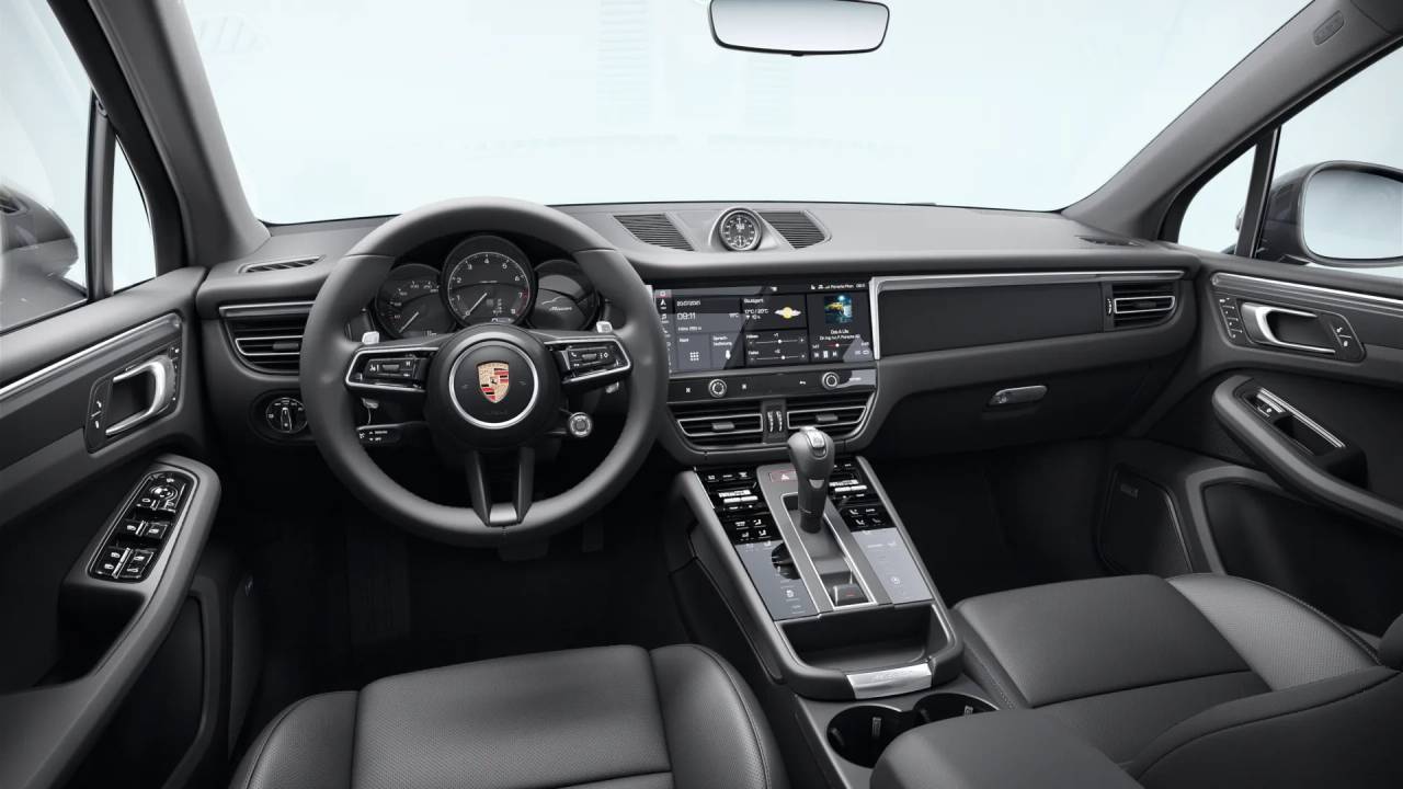 2026 Porsche Macan Newark DE
