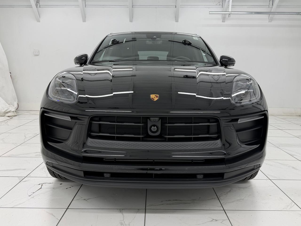 2026 Porsche Macan Newark DE