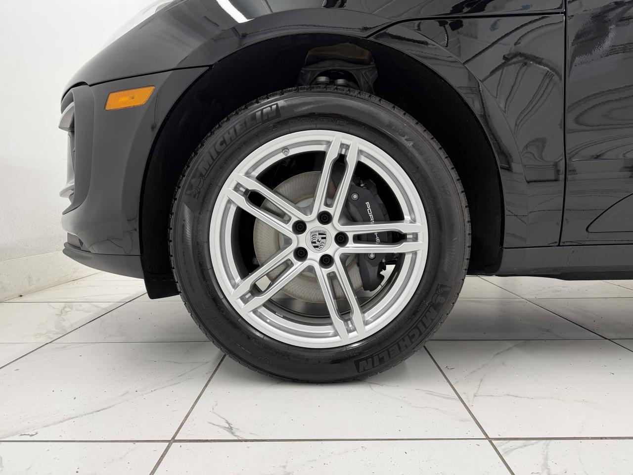 2026 Porsche Macan Newark DE