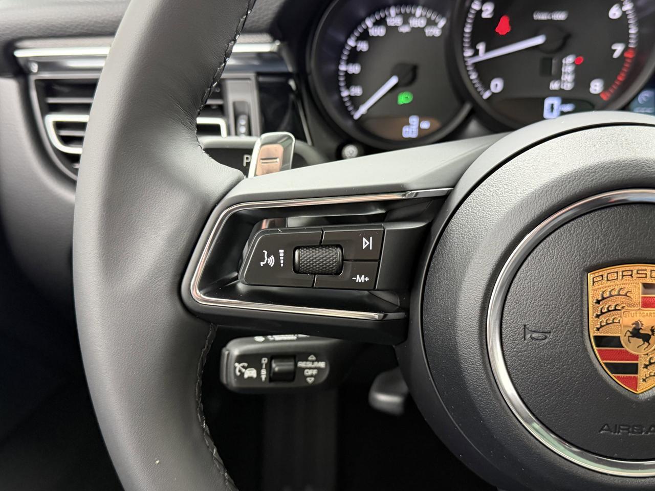 2026 Porsche Macan Newark DE