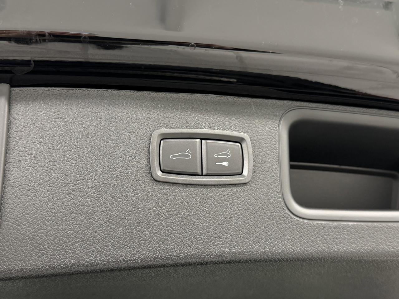 2026 Porsche Macan Newark DE