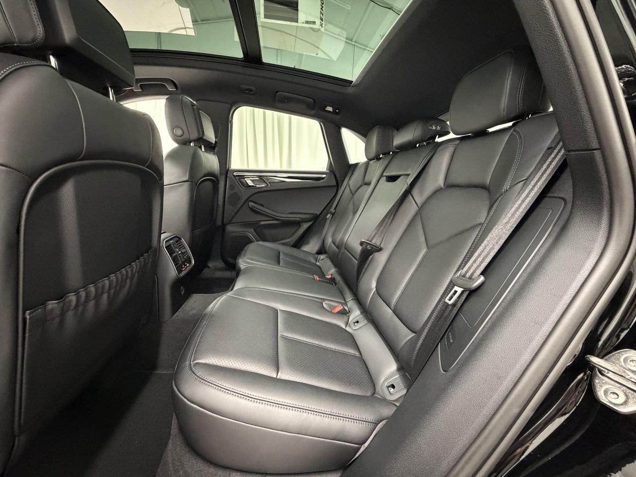 2026 Porsche Macan Newark DE