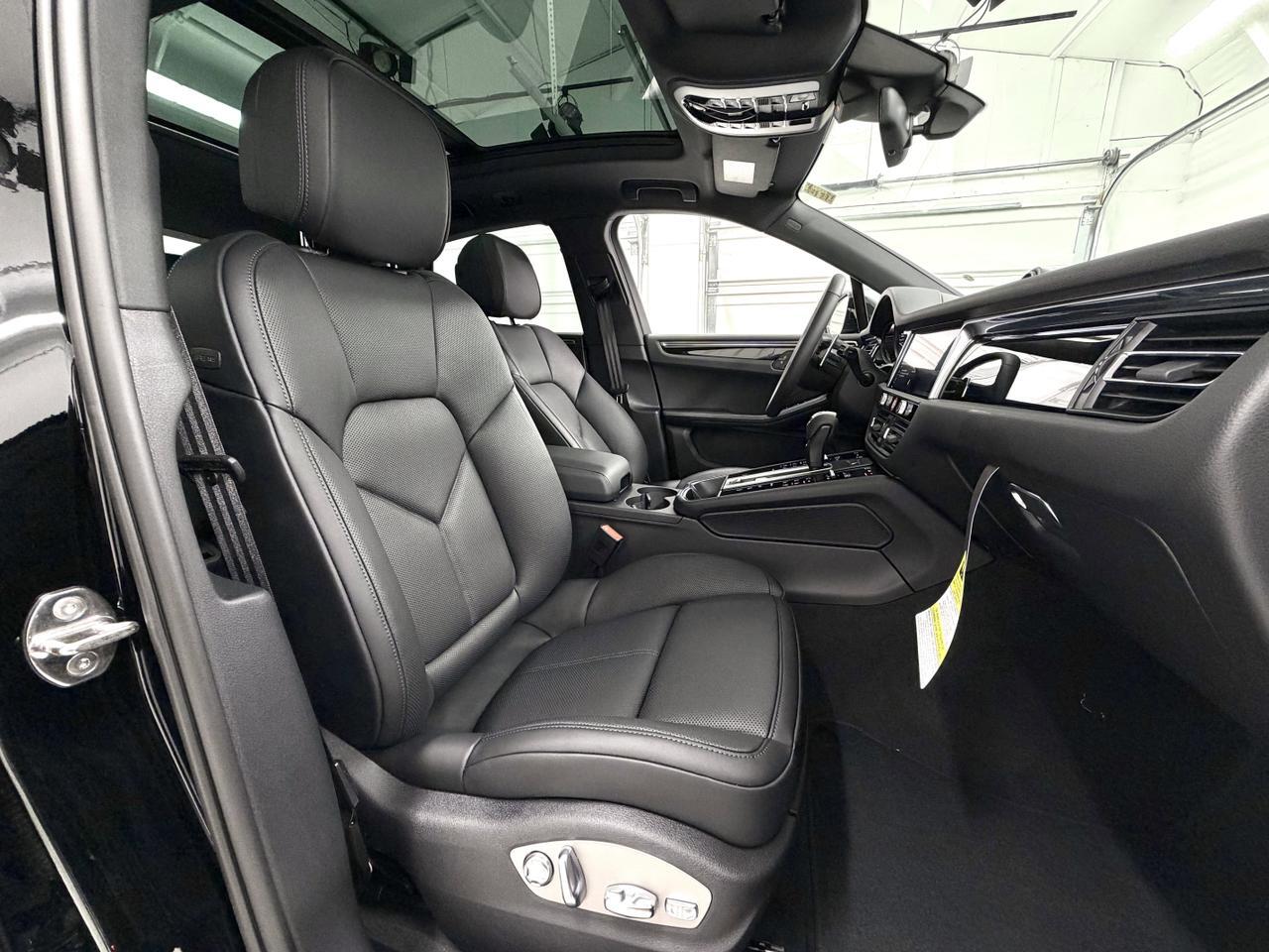 2026 Porsche Macan Newark DE