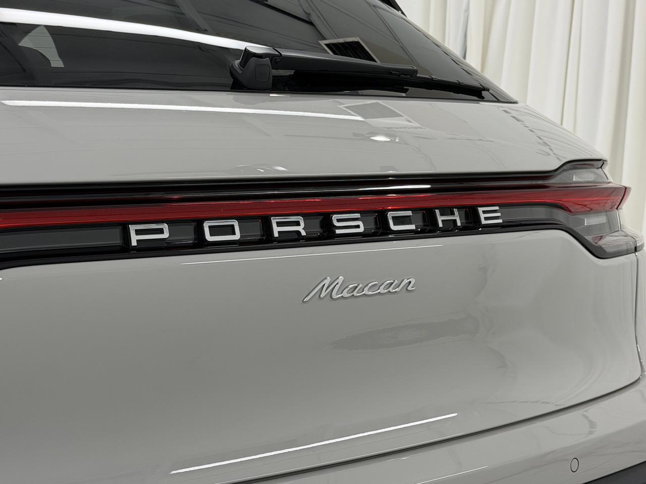 2026 Porsche Macan Newark DE