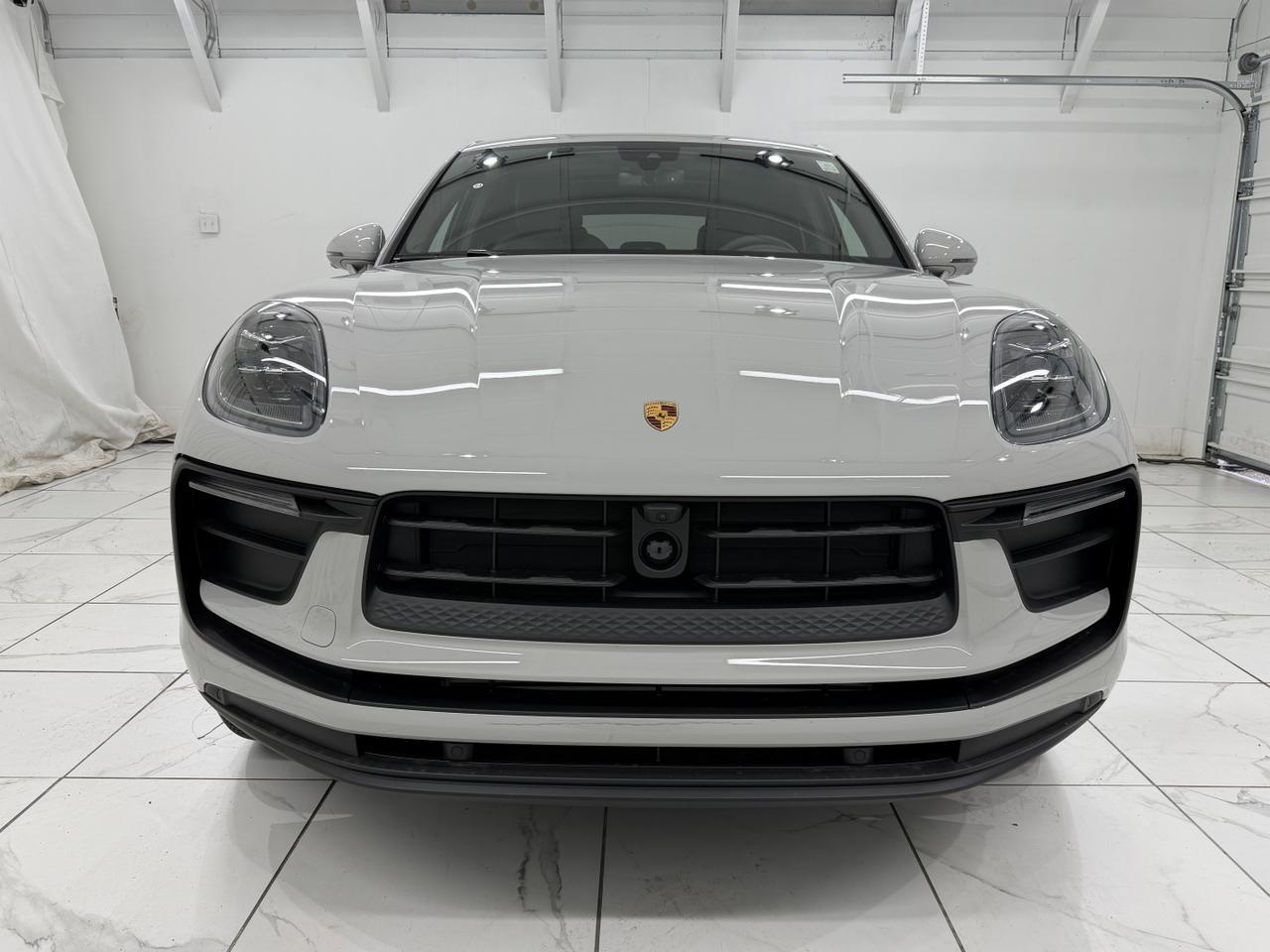 2026 Porsche Macan Newark DE