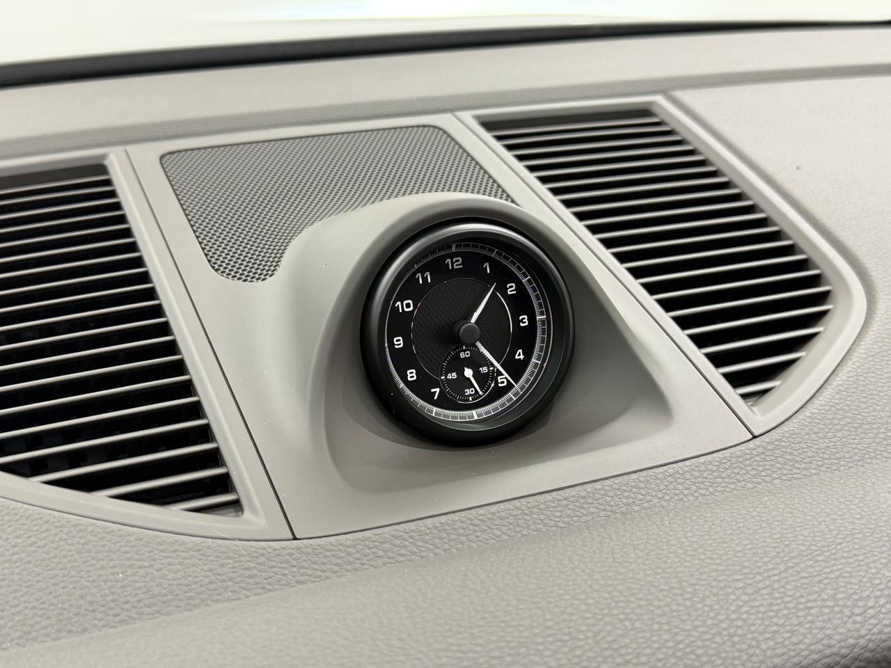 2026 Porsche Macan Newark DE