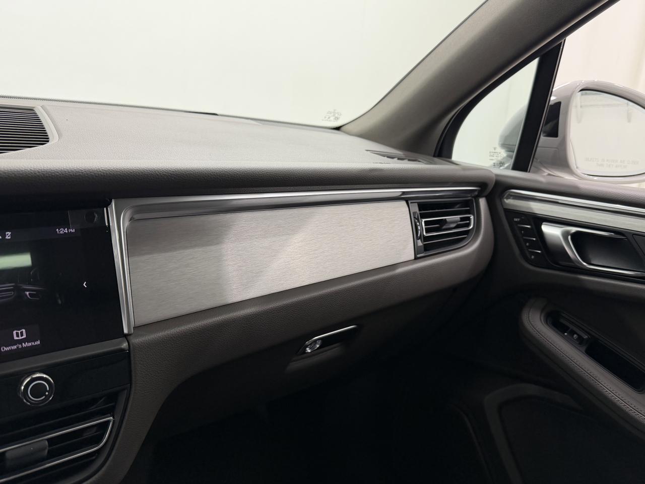 2026 Porsche Macan Newark DE