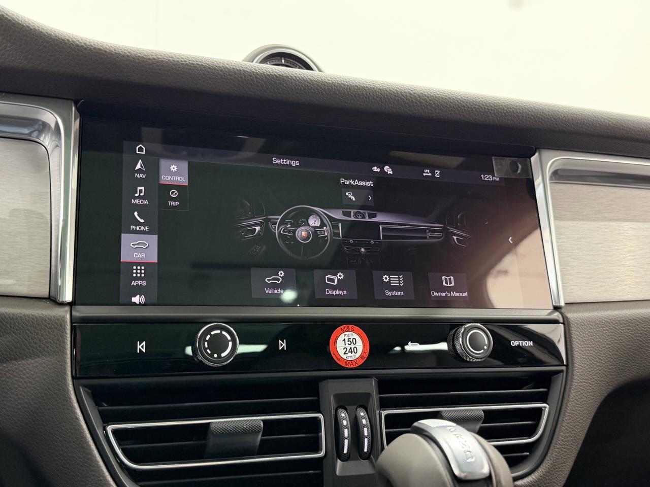 2026 Porsche Macan Newark DE