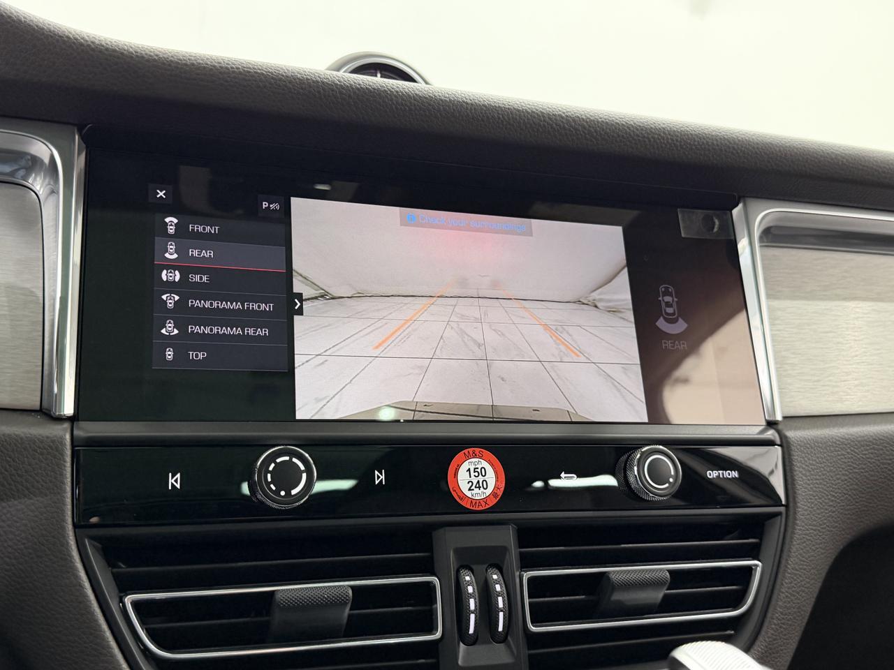 2026 Porsche Macan Newark DE