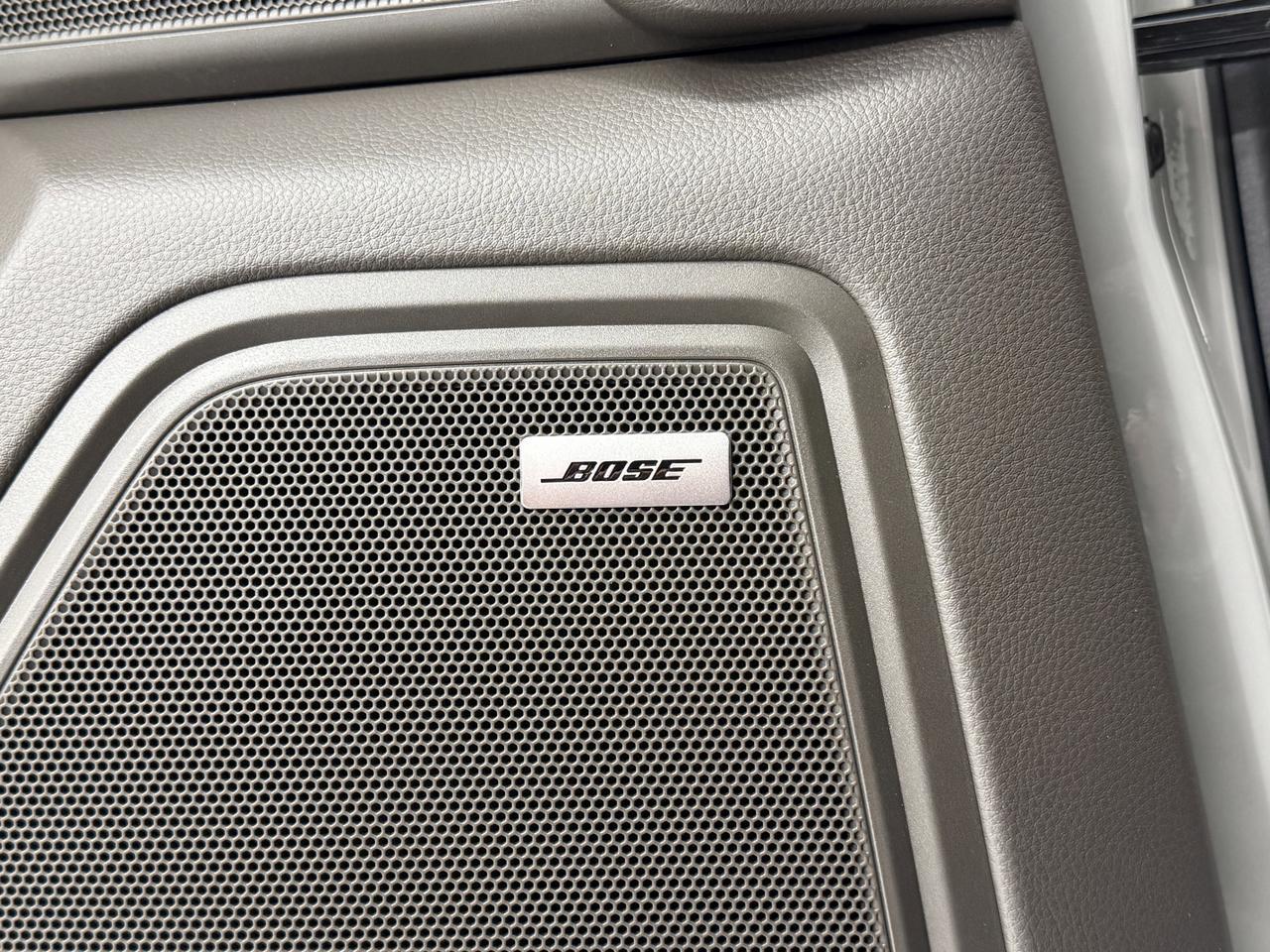 2026 Porsche Macan Newark DE