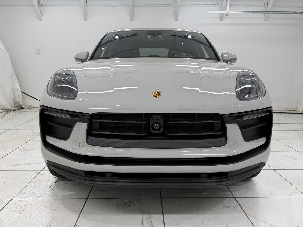 2026 Porsche Macan Newark DE