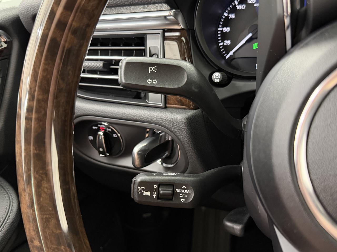 2026 Porsche Macan Newark DE