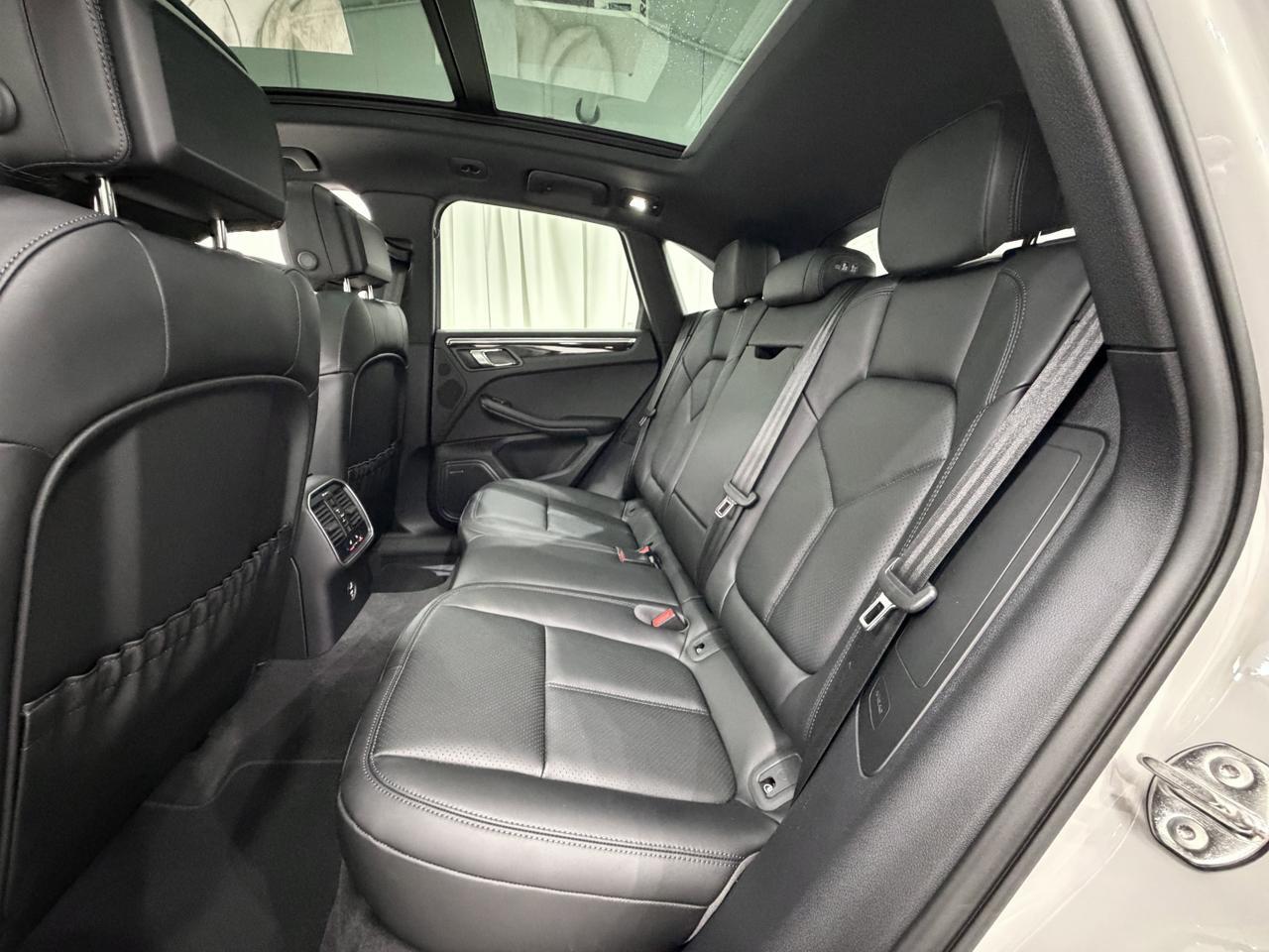 2026 Porsche Macan Newark DE