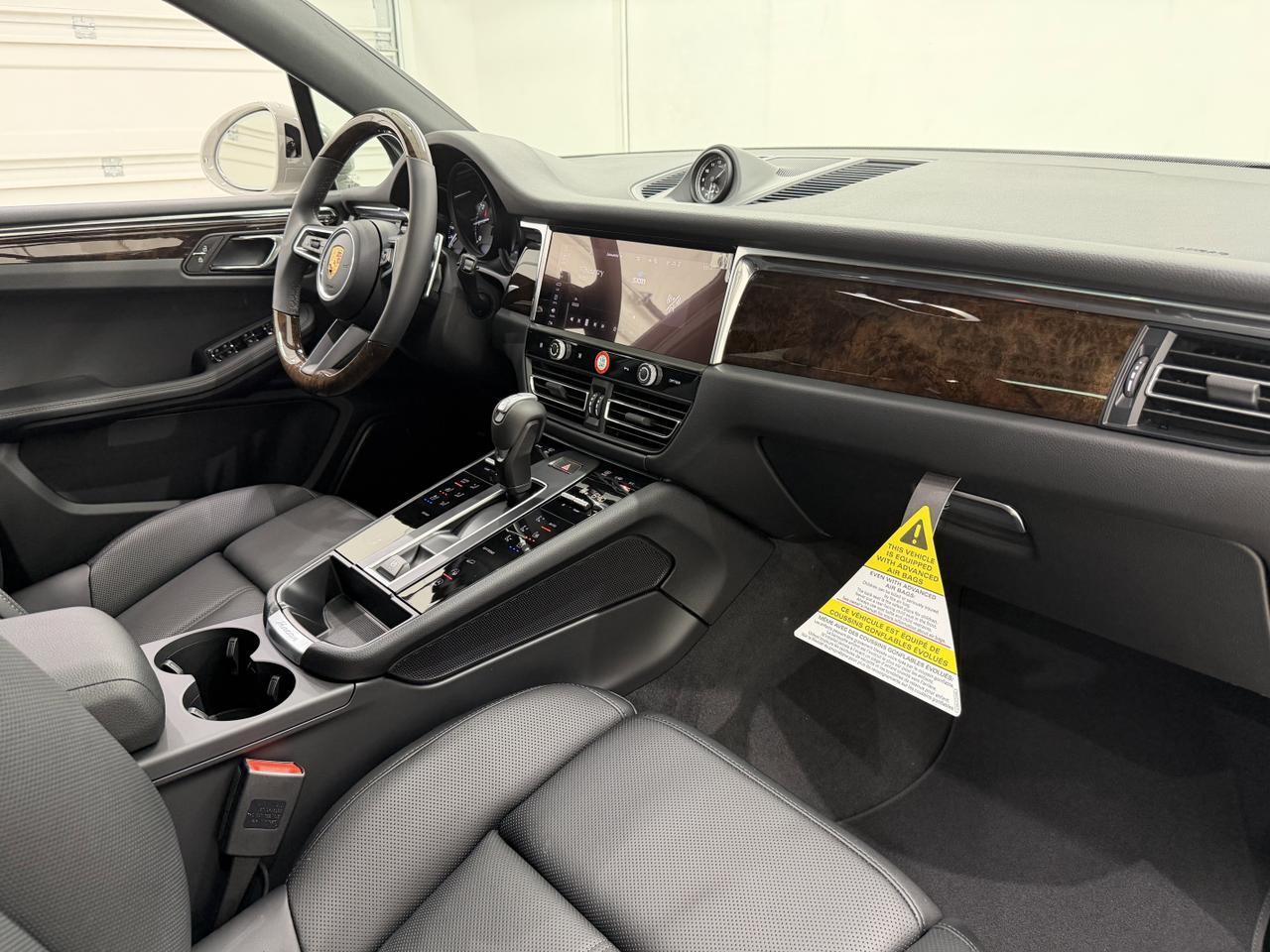 2026 Porsche Macan Newark DE