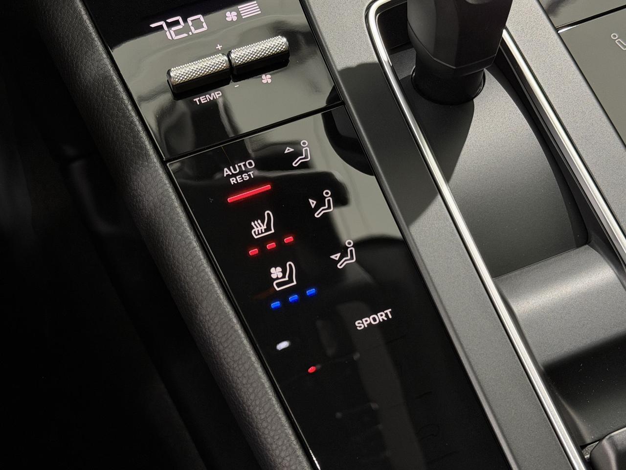 2026 Porsche Macan Newark DE