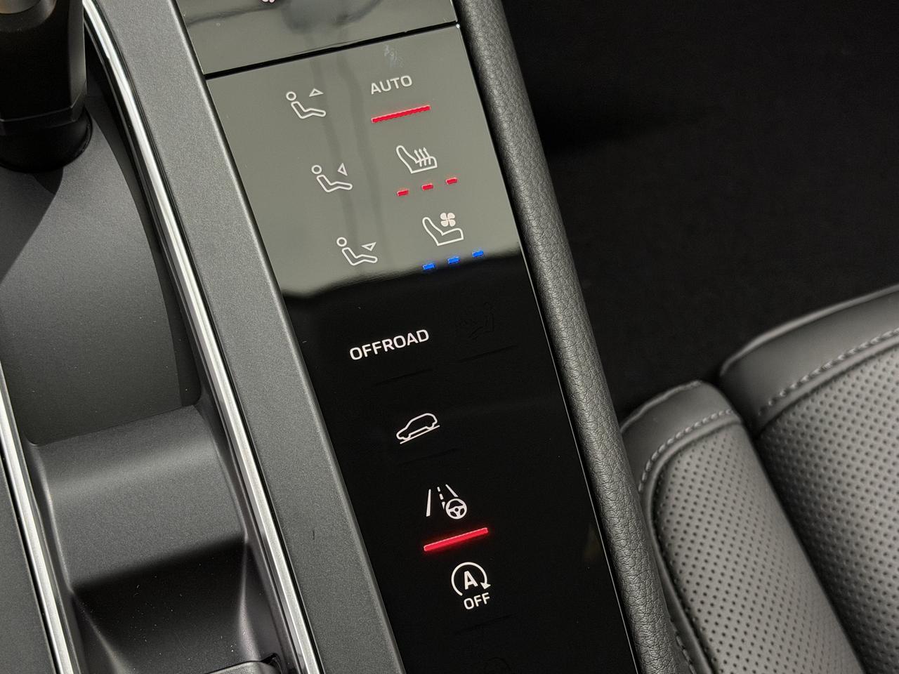 2026 Porsche Macan Newark DE
