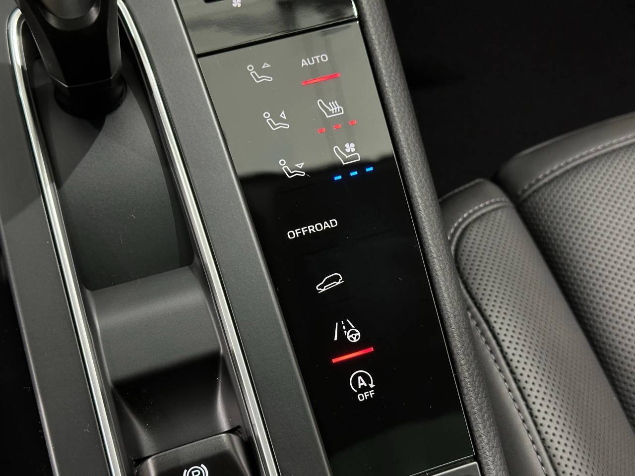 2026 Porsche Macan Newark DE