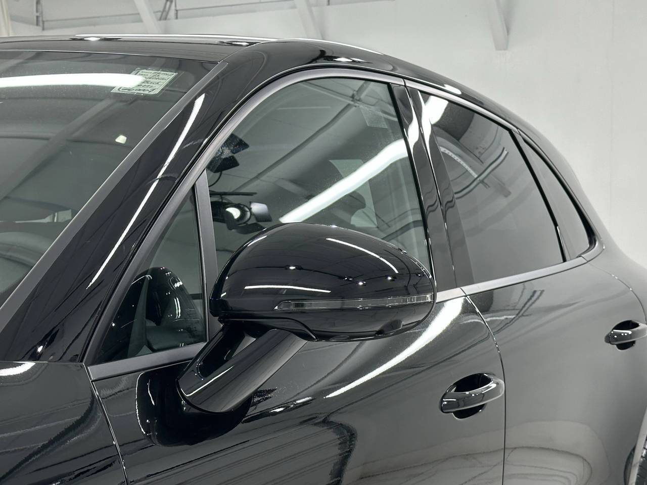 2026 Porsche Macan Newark DE