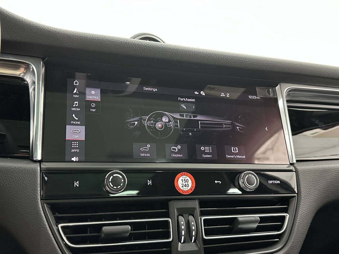 2026 Porsche Macan Newark DE