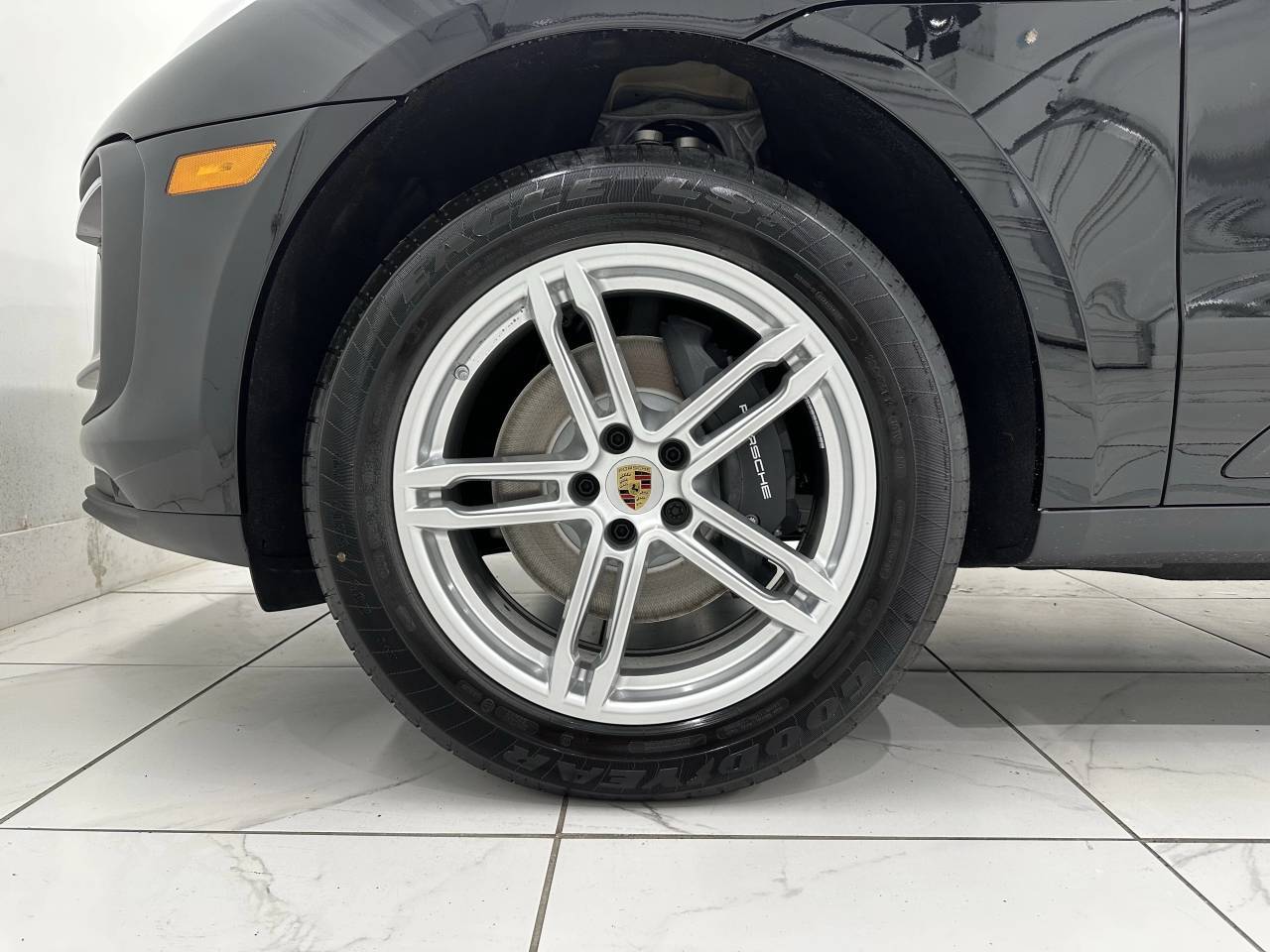 2026 Porsche Macan Newark DE