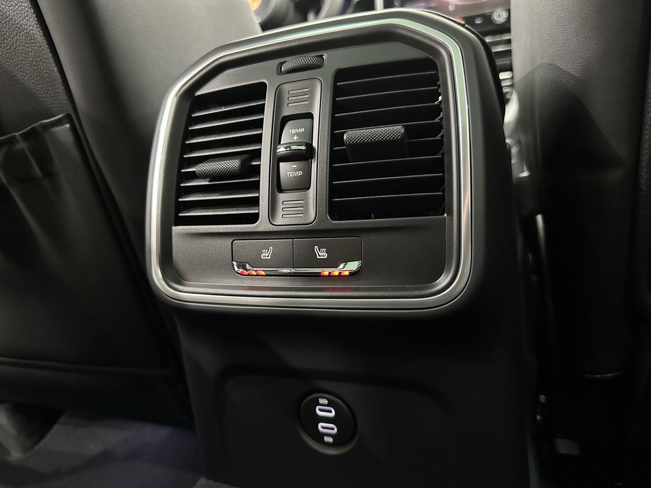 2026 Porsche Macan Newark DE