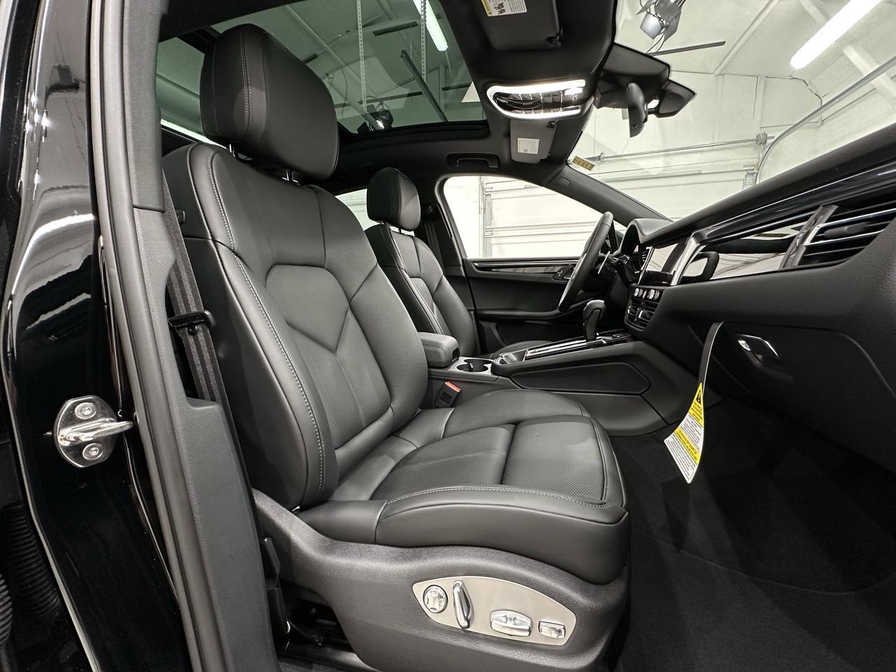 2026 Porsche Macan Newark DE