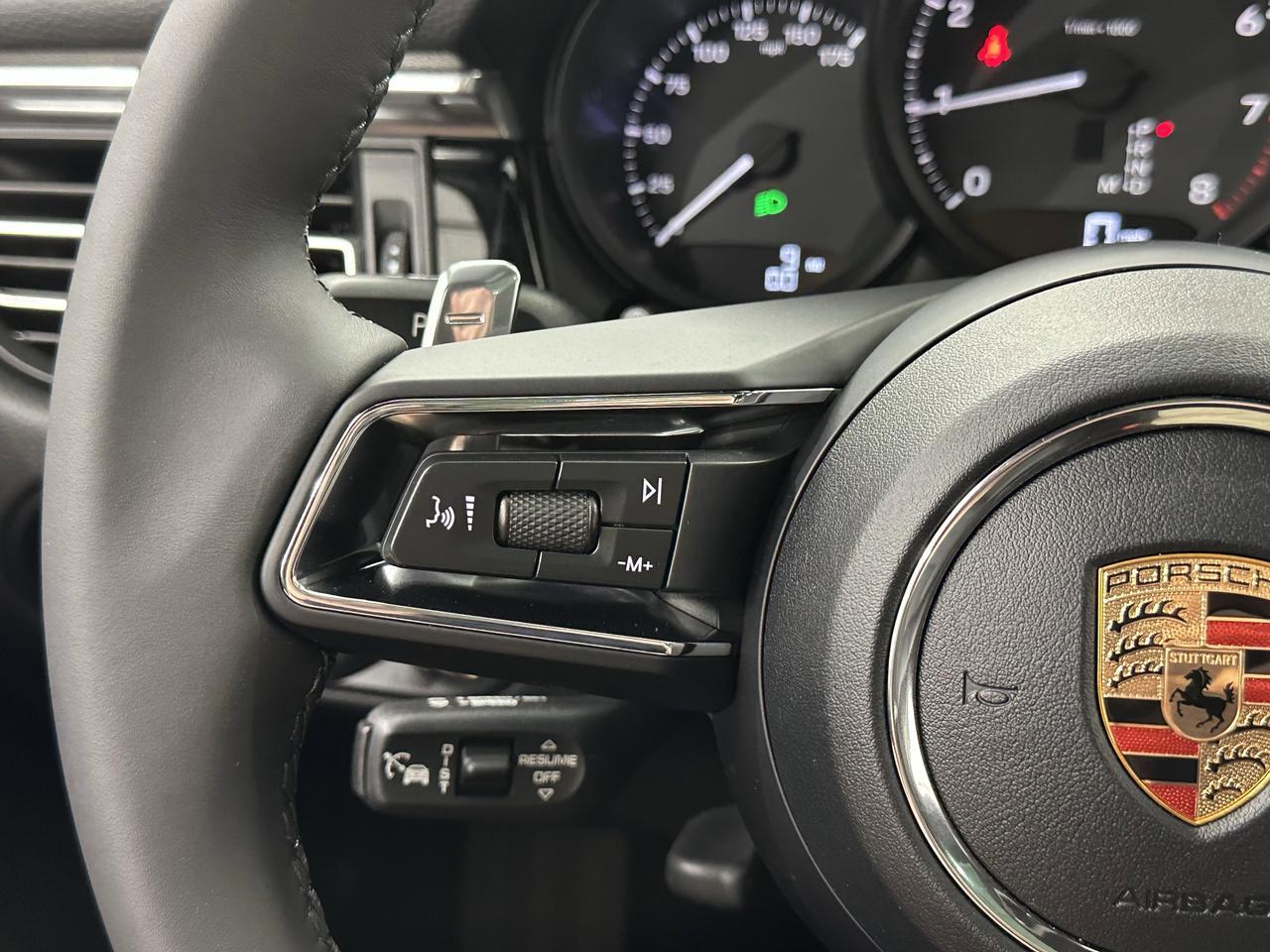 2026 Porsche Macan Newark DE