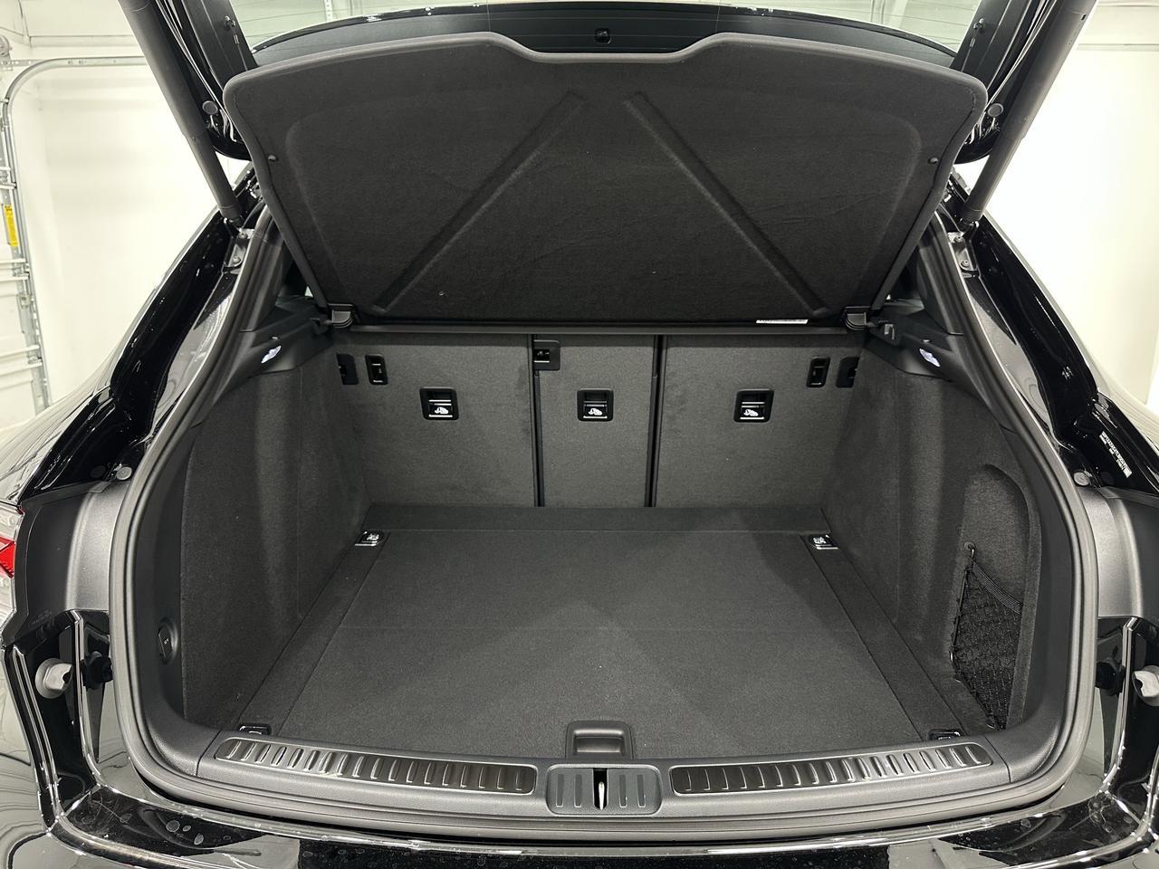 2026 Porsche Macan Newark DE