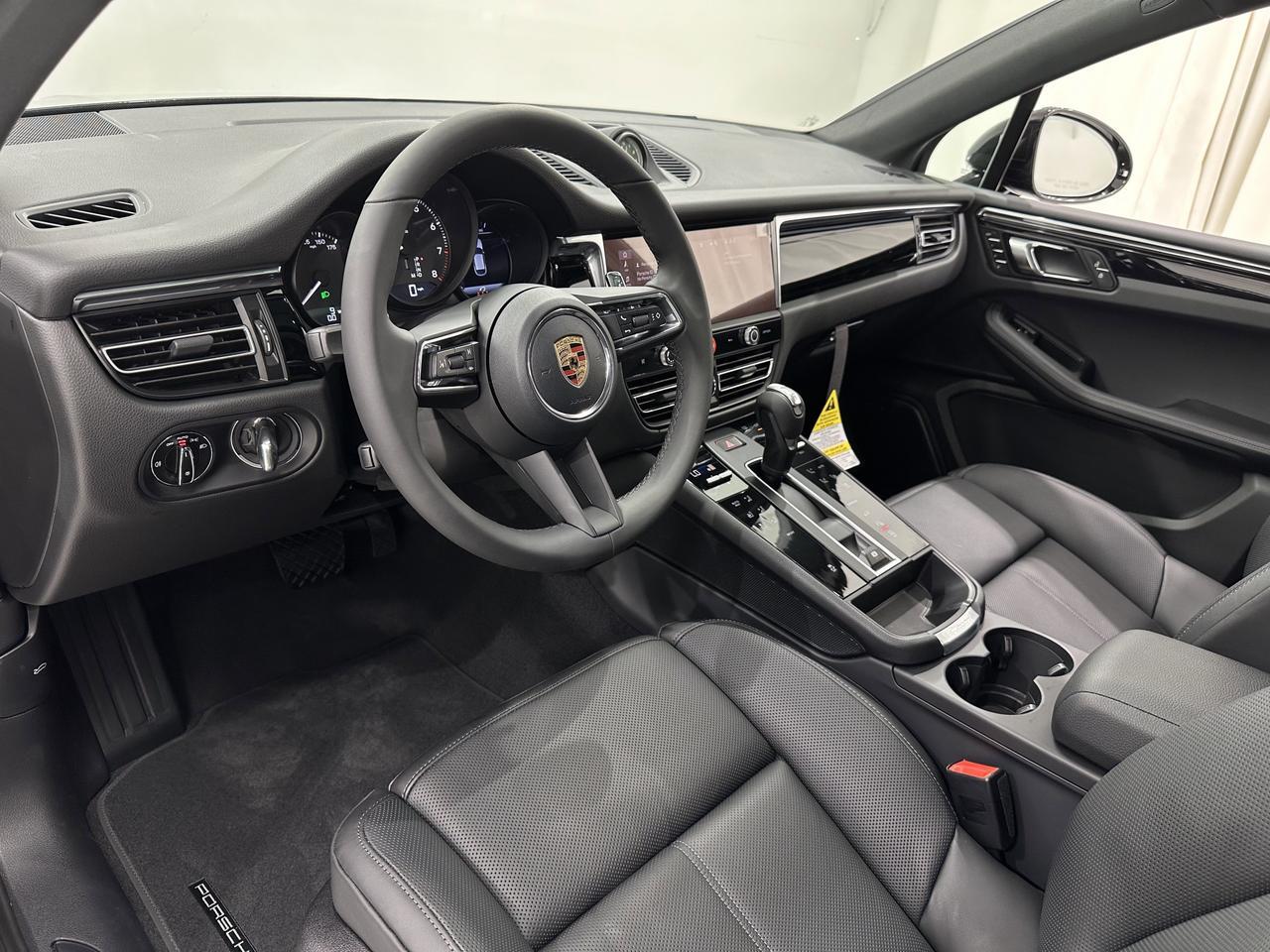 2026 Porsche Macan Newark DE