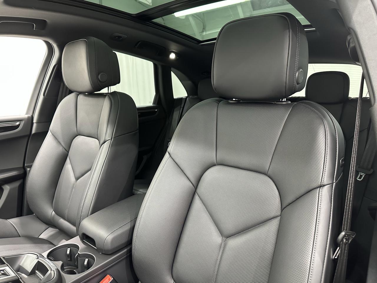 2026 Porsche Macan Newark DE