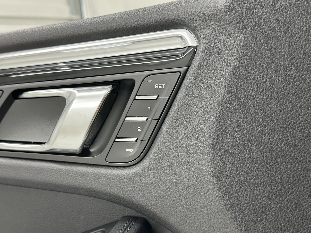 2026 Porsche Macan Newark DE