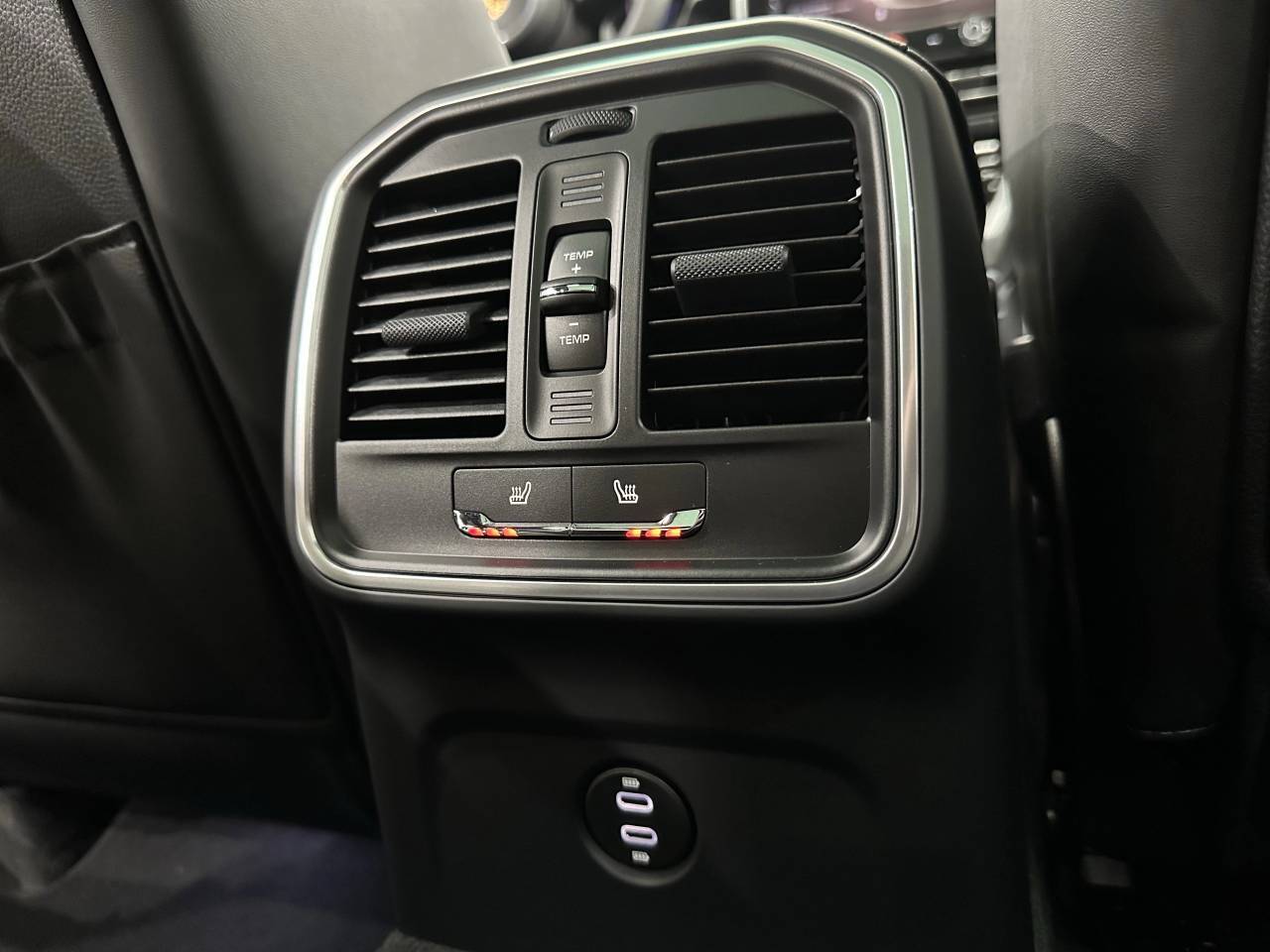 2026 Porsche Macan Newark DE