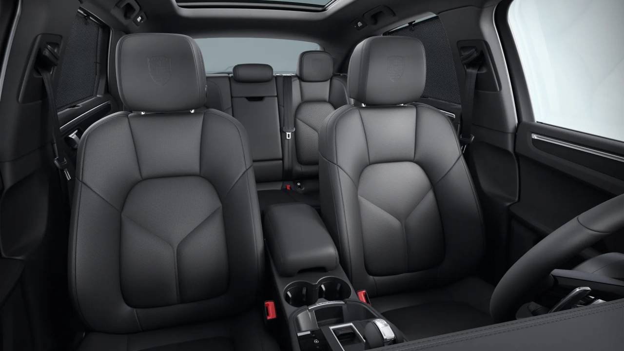 2026 Porsche Macan Newark DE