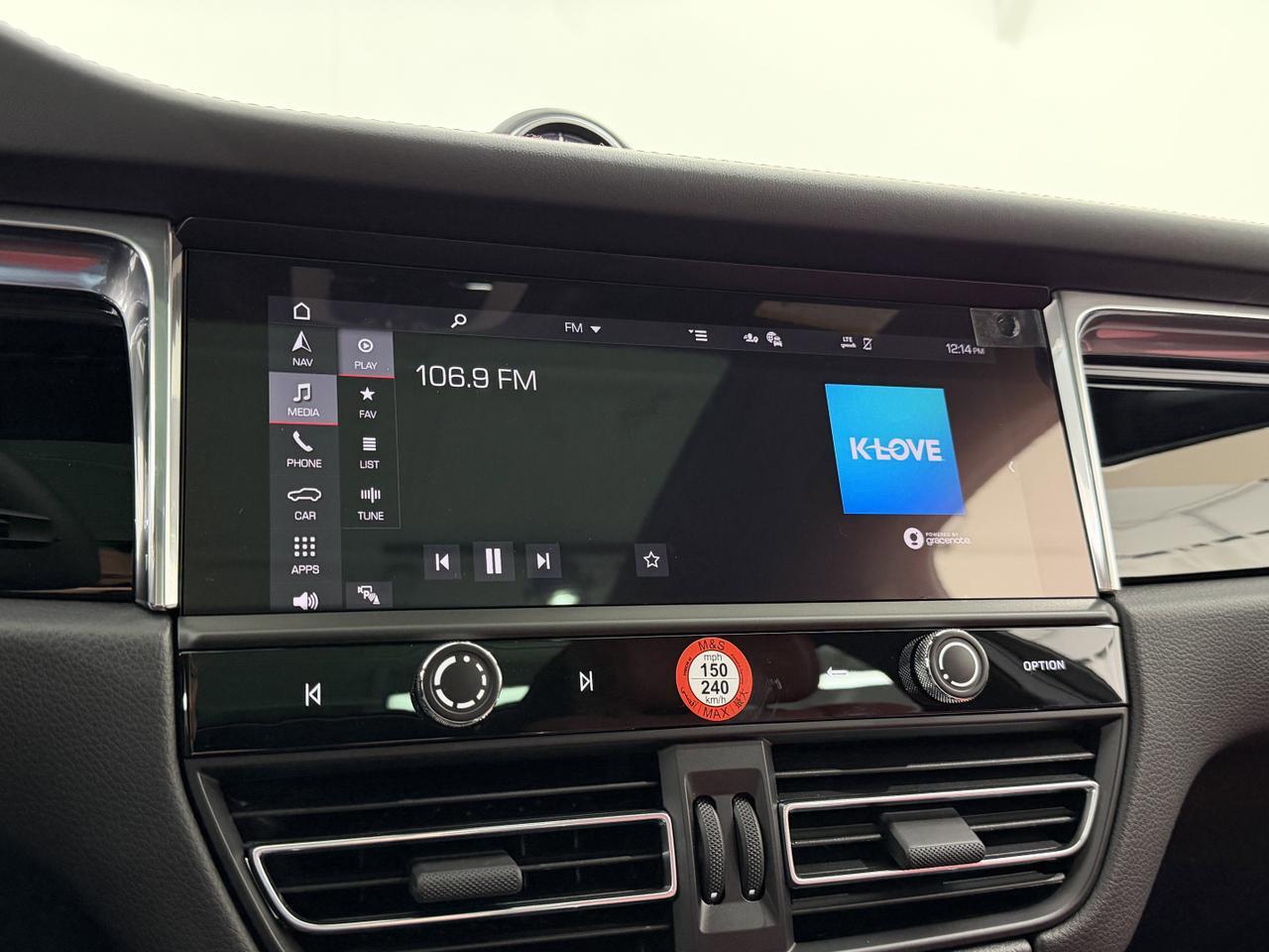 2026 Porsche Macan Newark DE