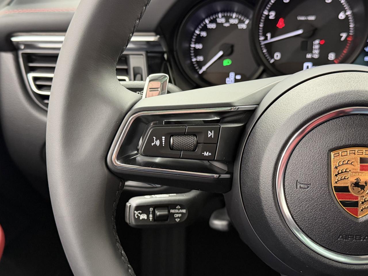 2026 Porsche Macan Newark DE