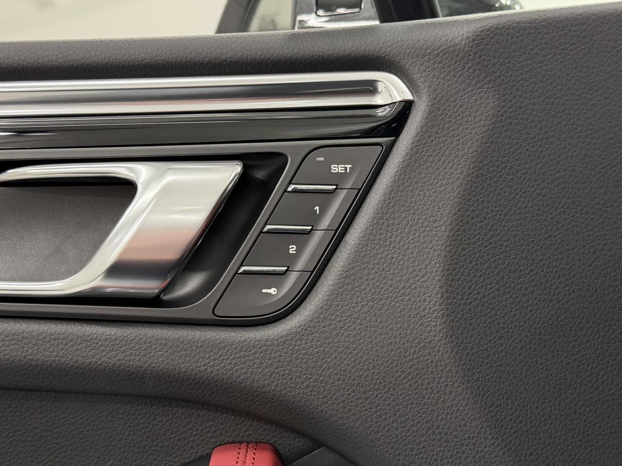 2026 Porsche Macan Newark DE