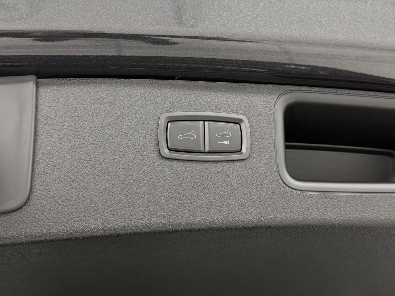 2026 Porsche Macan Newark DE