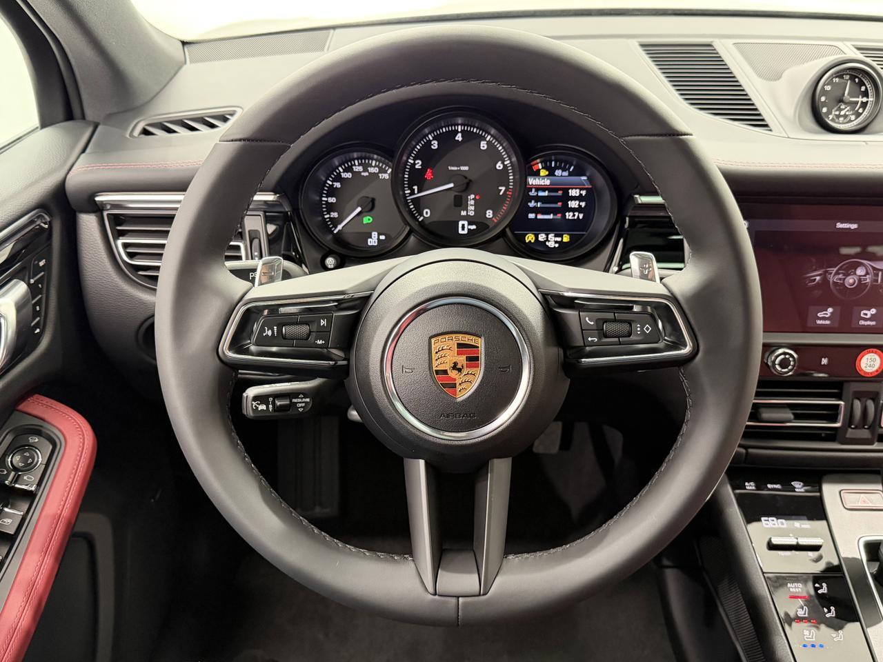 2026 Porsche Macan Newark DE