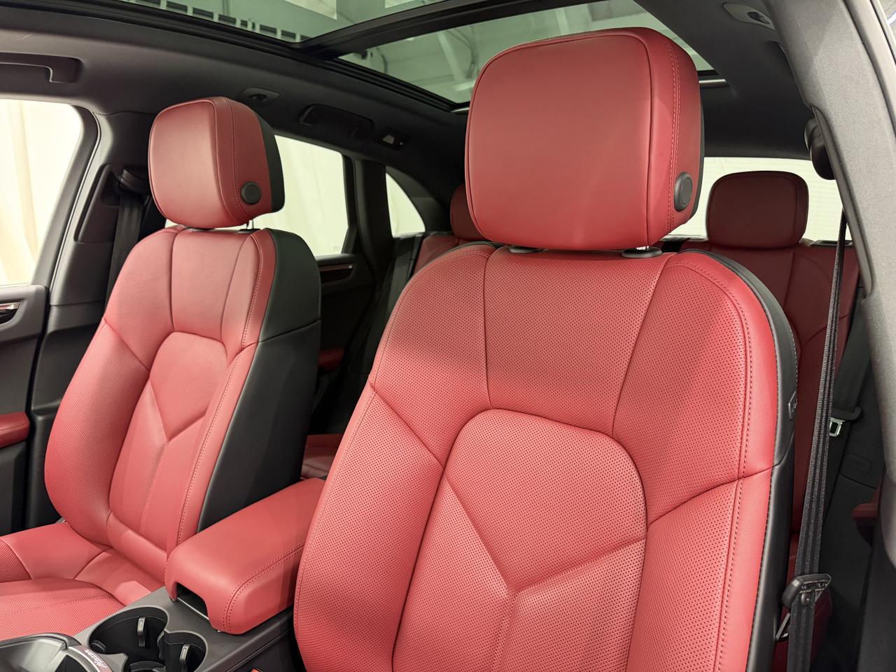 2026 Porsche Macan Newark DE