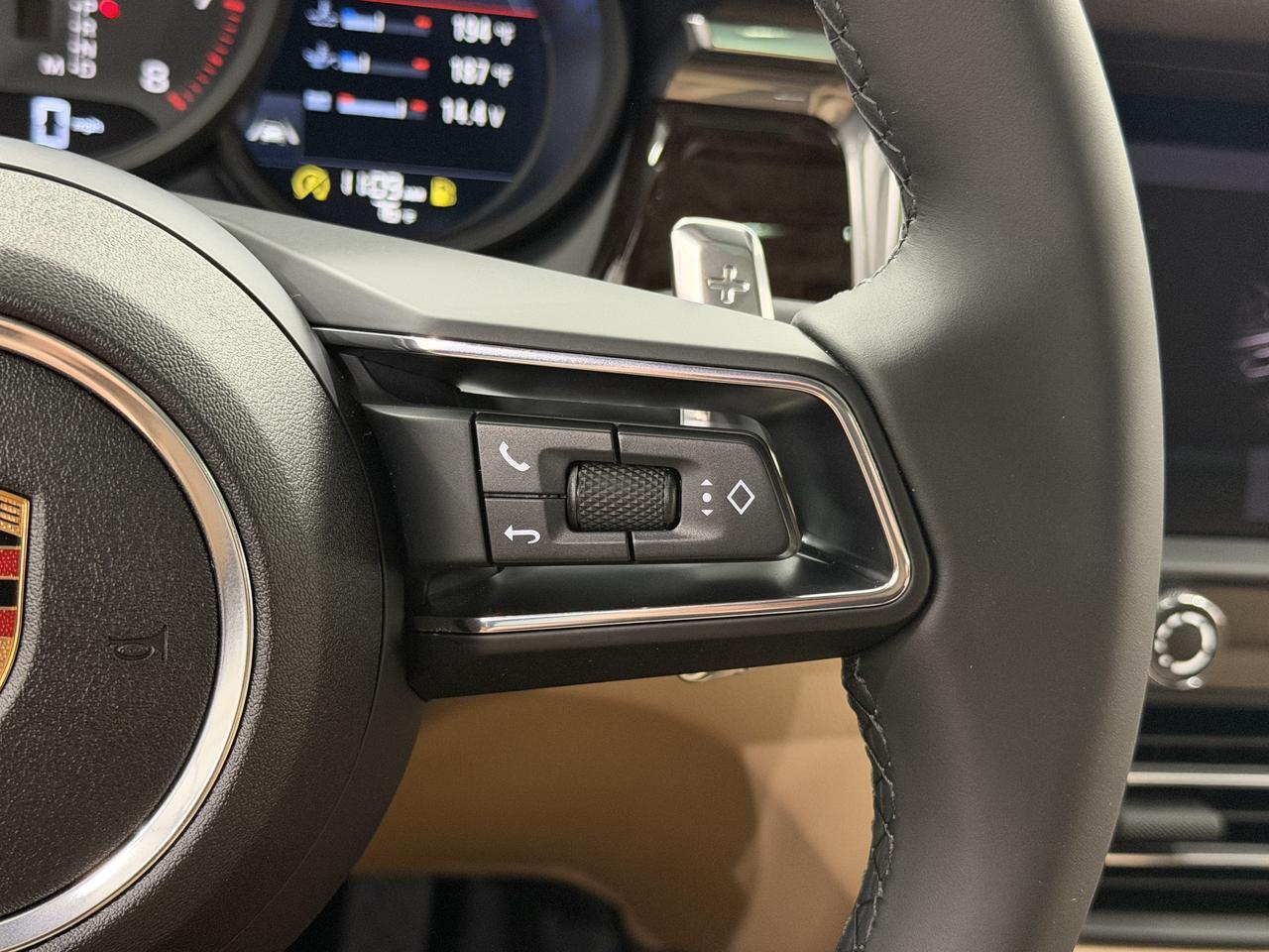 2026 Porsche Macan Newark DE