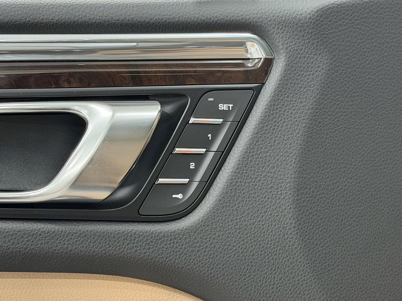 2026 Porsche Macan Newark DE