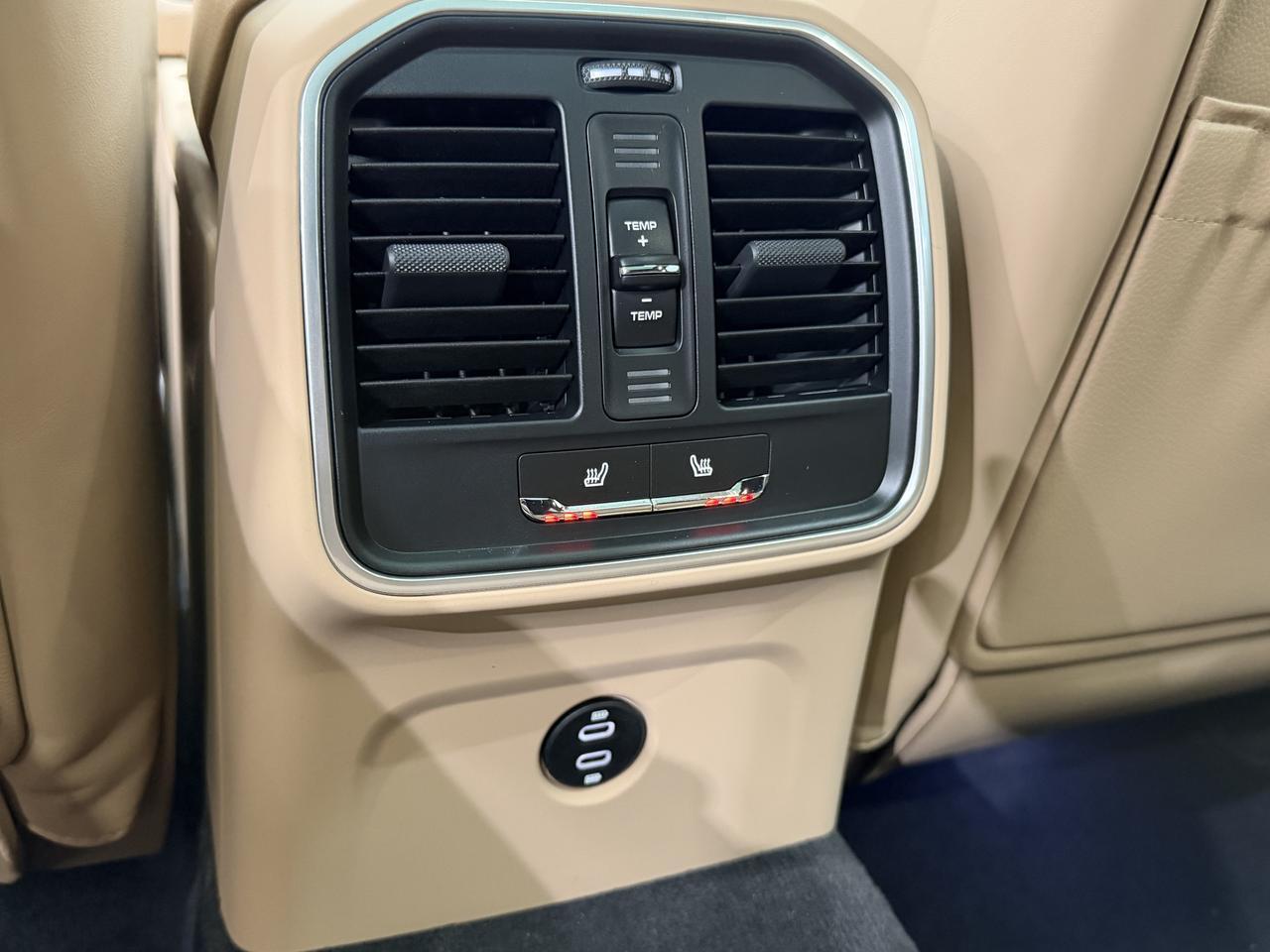 2026 Porsche Macan Newark DE