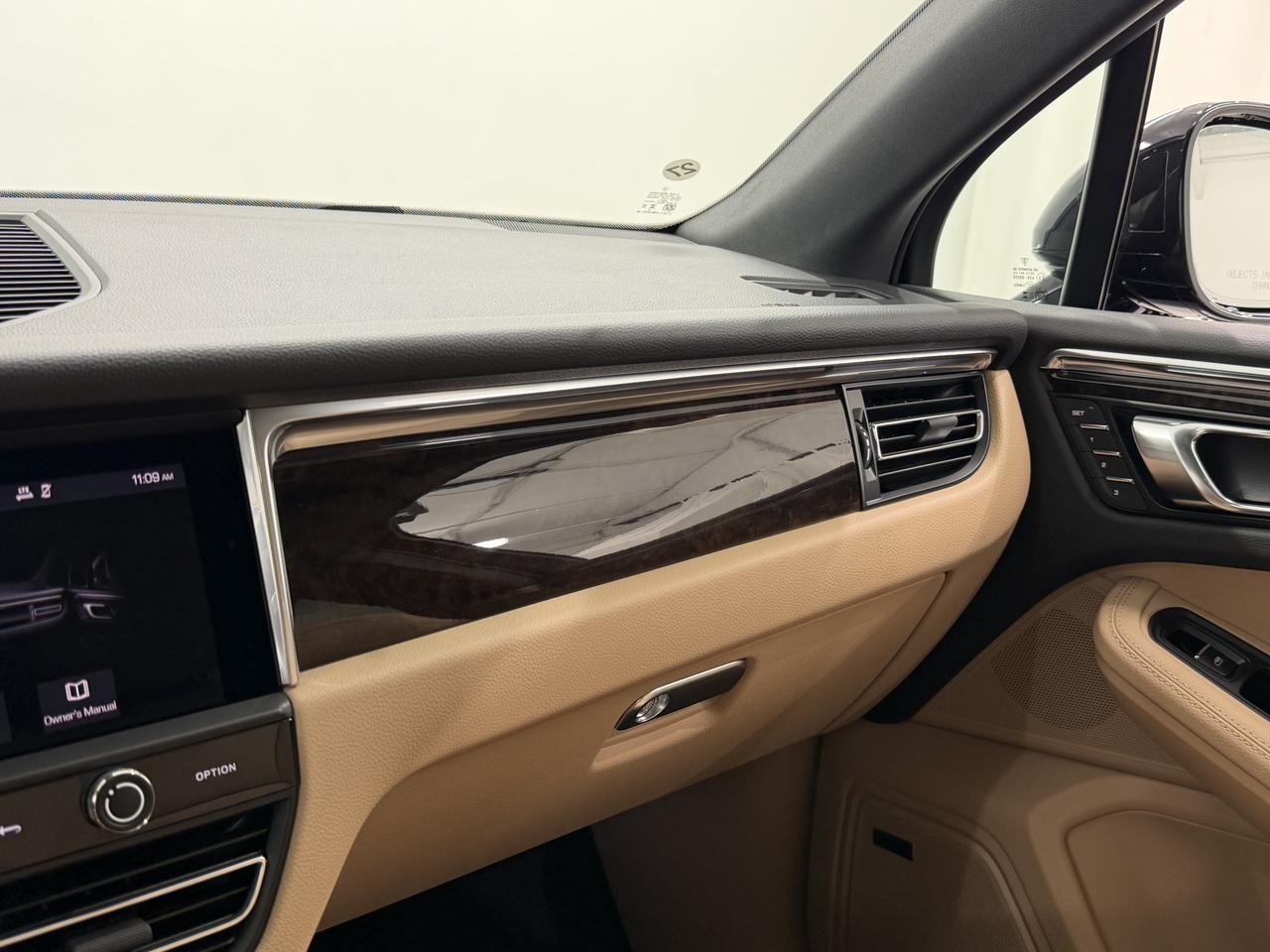2026 Porsche Macan Newark DE
