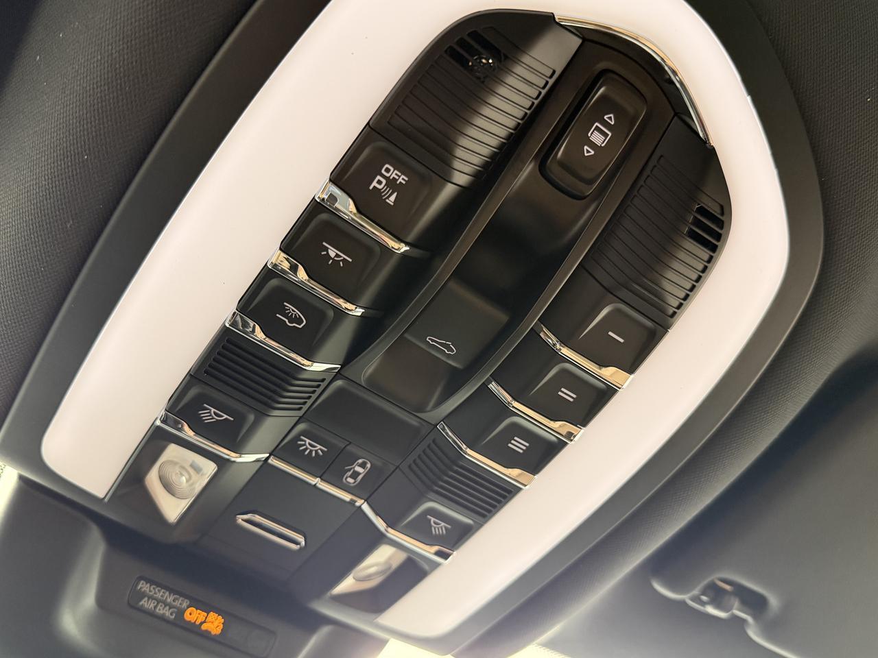 2026 Porsche Macan Newark DE